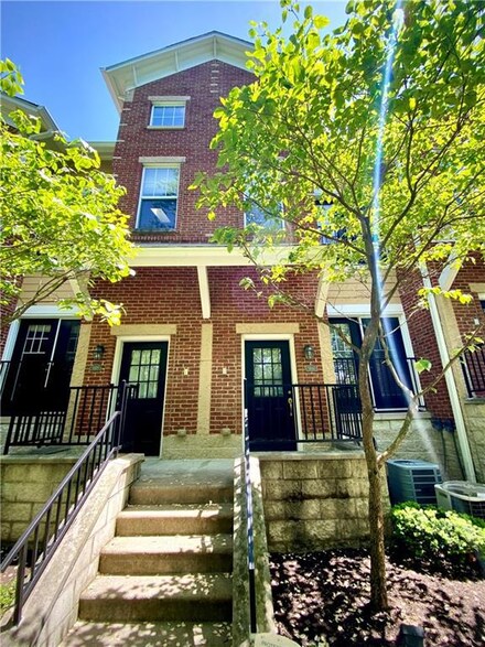 1031 Reserve Way, Indianapolis, IN 46220