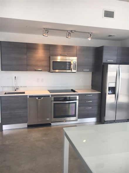 151 SE 1st St Unit 1611, Miami, FL 33131