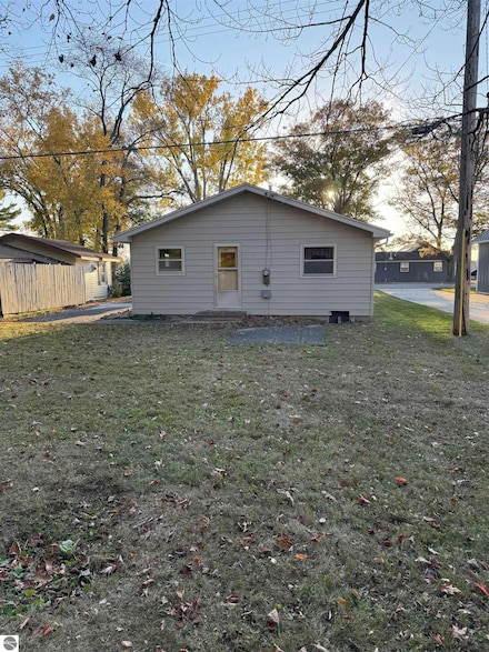 6126 Loud Dr, Oscoda, MI 48750