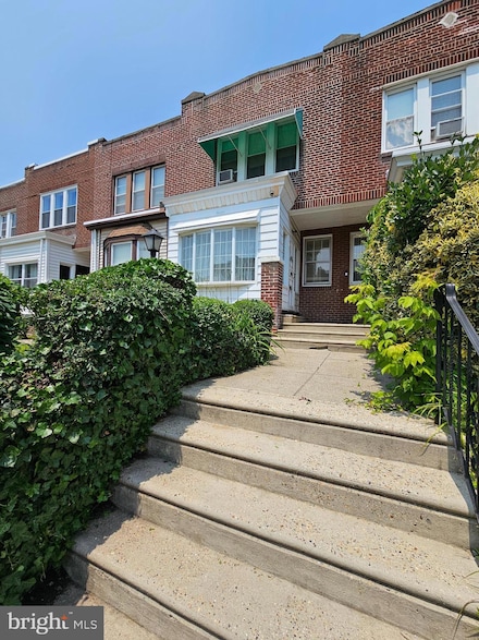 1943 W Sparks St, Philadelphia, PA 19141