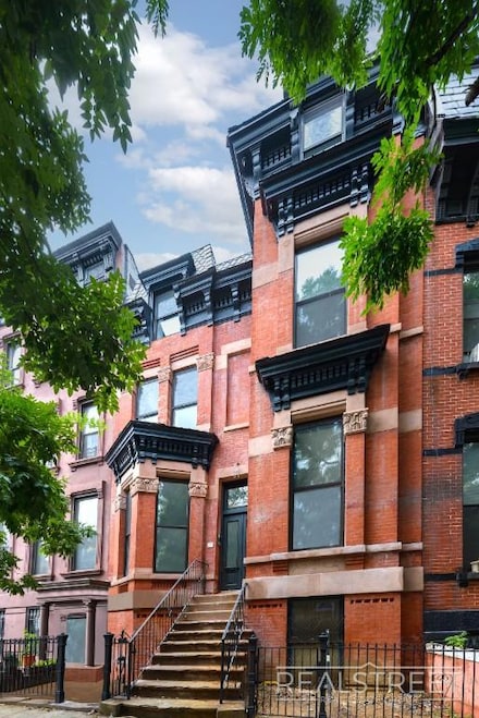 12 Verona Place Unit 2B, Brooklyn, NY 11216