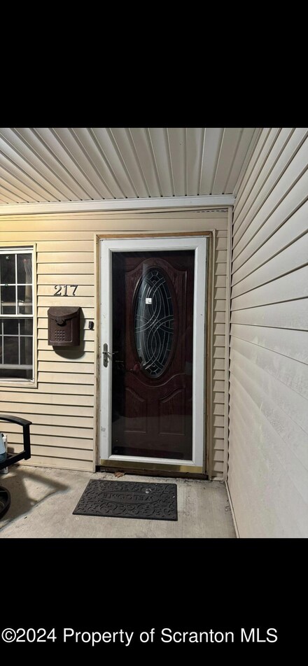 217 Prospect St, Dunmore, PA 18512