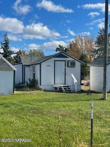 411 Yakima St, Parker, WA 98939
