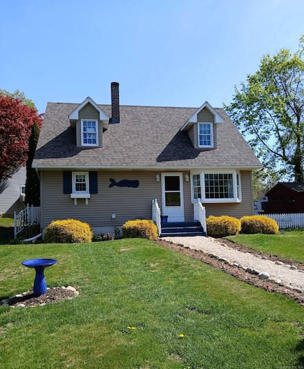 3 McElaney Dr, Niantic, CT 06357