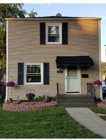 3925 Clinton Ave, Berwyn, IL 60402