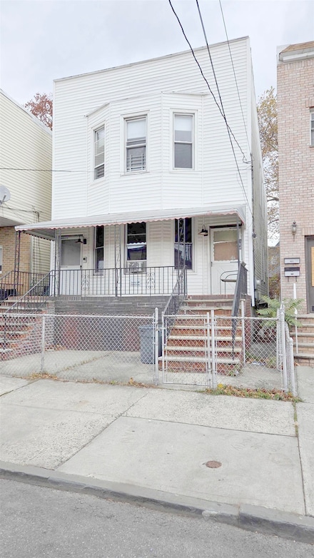 164 Bayview Ave, Jersey City, NJ 07305