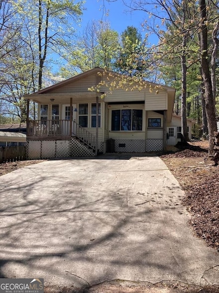 82 Magnificent Way, Cleveland, GA 30528