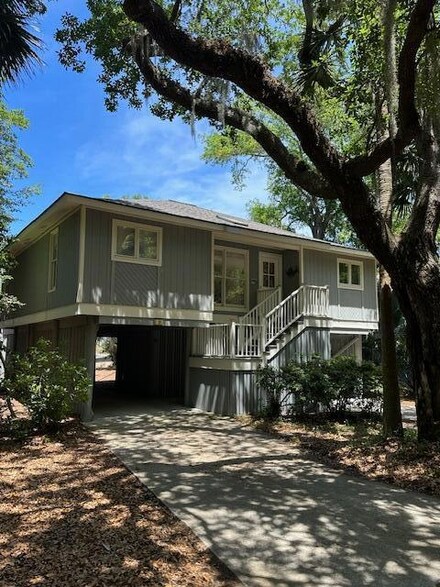 21 Twin Oaks (1 8 Share) Ln, Isle of Palms, SC 29451