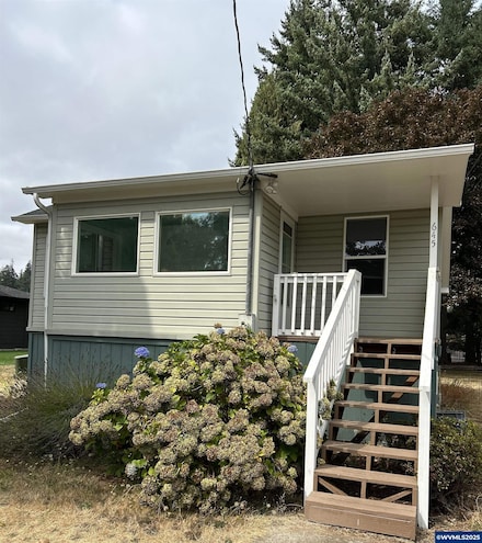 645 NW East Thornton Lake Dr, Albany, OR 97321