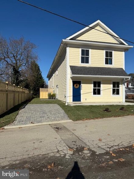 607 North St, Easton, MD 21601