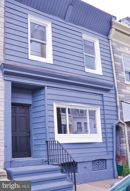 1146 Cotton St, Reading, PA 19602