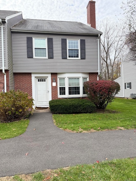 5 Barrington Dr Unit D, Wethersfield, CT 06109