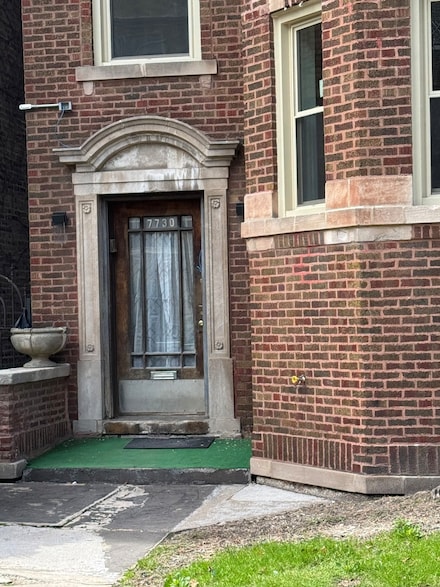 7730 S Cornell Ave Unit 2, Chicago, IL 60649