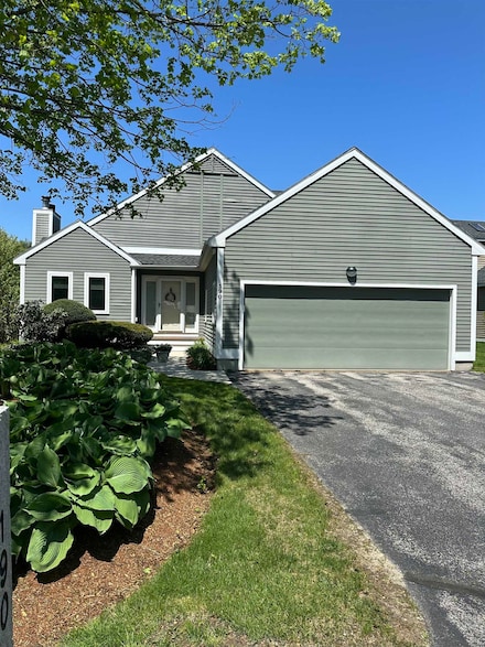 190 Chase Way, Manchester, NH 03104