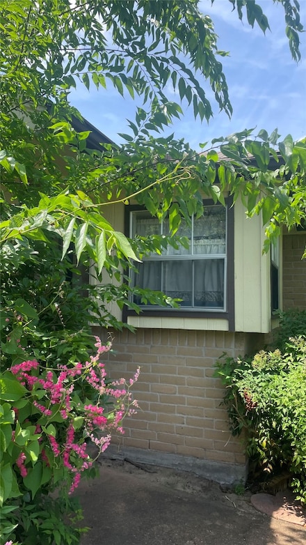 7407 Wovenwood Ln, Houston, TX 77041