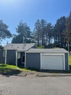 3507 NW Port Ave, Lincoln City, OR 97367