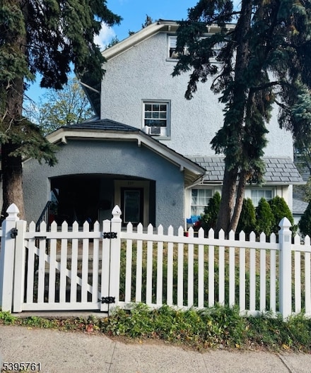 237 Ivy Ct, Orange, NJ 07050