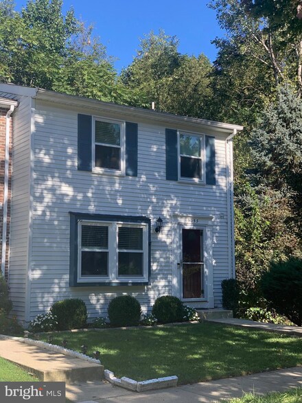 9953 Valley Park Dr, Damascus, MD 20872