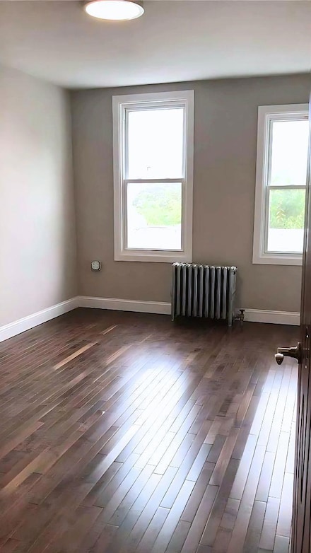 943 E 213th St, Bronx, NY 10469