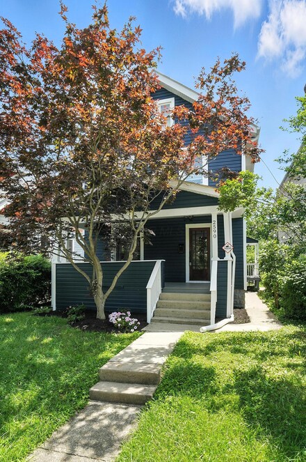 2590 Summit St, Columbus, OH 43202