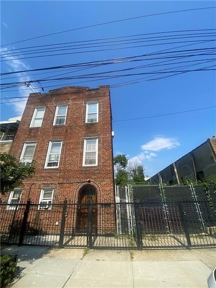 743 Hendrix St, Brooklyn, NY 11207