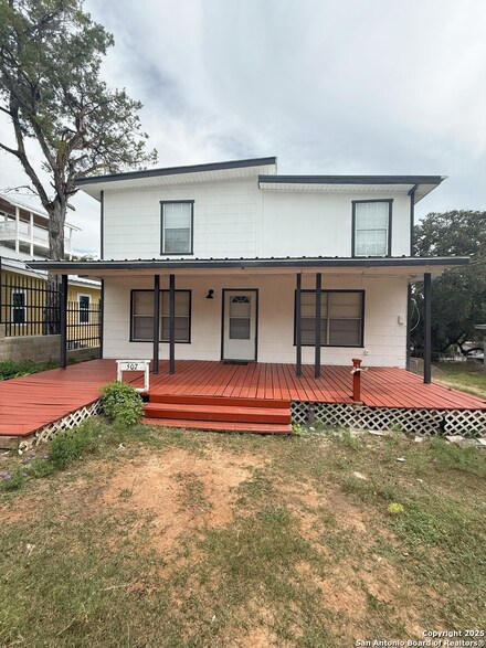 507 Black Bass Rd, Lakehills, TX 78063