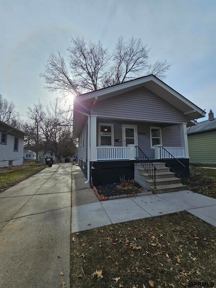 4009 F St, Lincoln, NE 68510