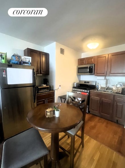 416 E 85th St Unit 3D, New York, NY 10028