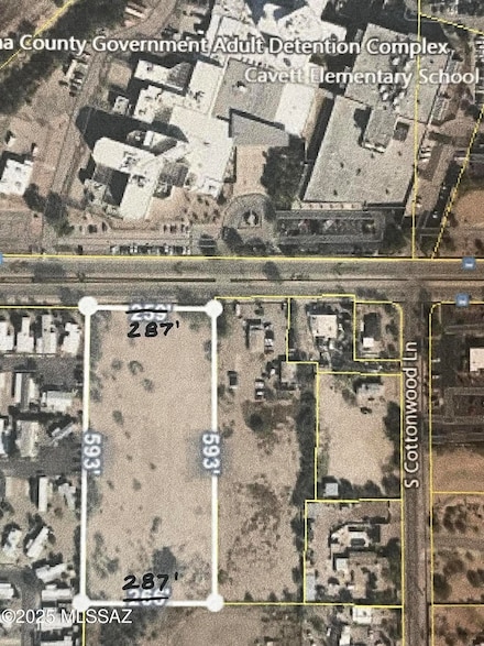 1251 W Silverlake Rd, Tucson, AZ 85713