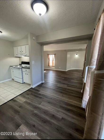 204 N Marshall Ave, Clarksville, IN 47129