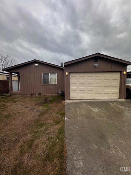 499 Pacheco Rd Unit 173, Bakersfield, CA 93307