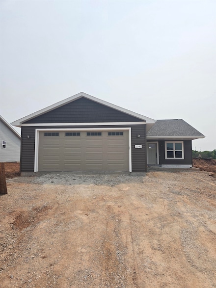 2041 White Dove Ln, Kaukauna, WI 54130
