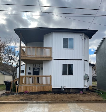 1242 Indiana Ave Unit B, Monaca, PA 15061