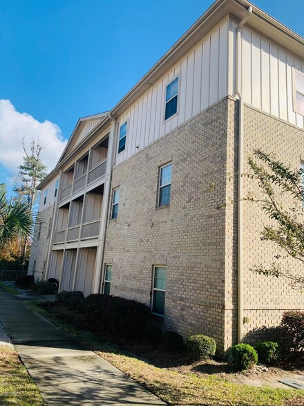 123 Covil Ave Unit 104, Wilmington, NC 28403