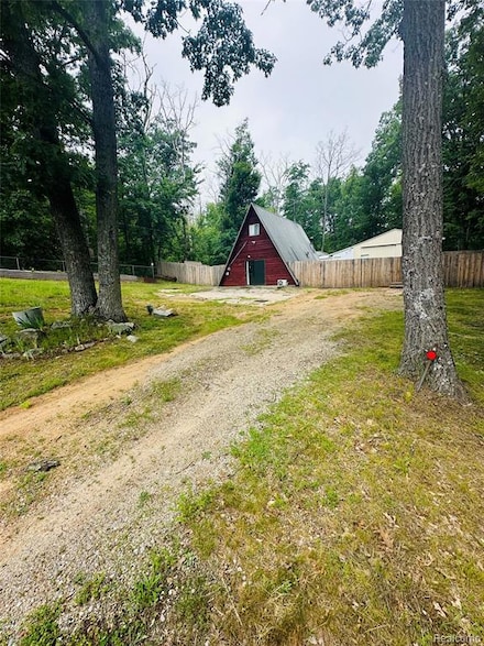 4425 E Cranberry Lake Rd, Harrison, MI 48625
