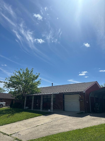 909 Stephen Dr W, Columbus, OH 43204