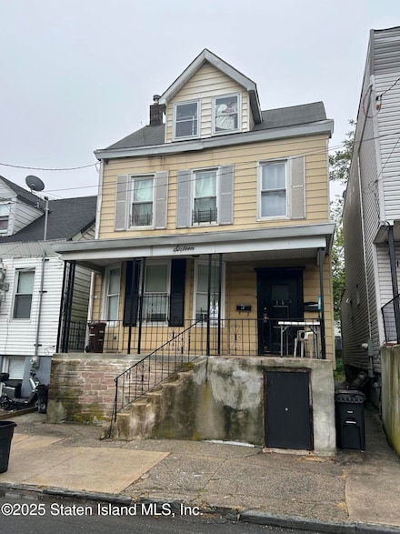 16 Cedar St, Staten Island, NY 10304