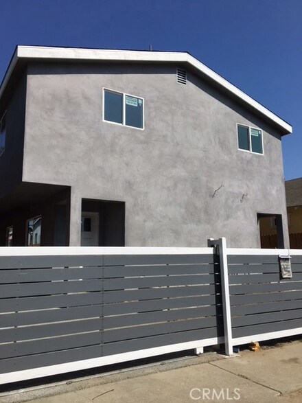 4444 Crocker St, Los Angeles, CA 90011