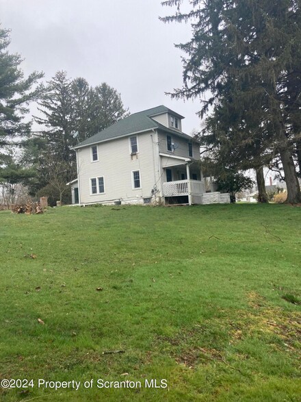 1926 Newton Ransom Blvd, Clarks Summit, PA 18411