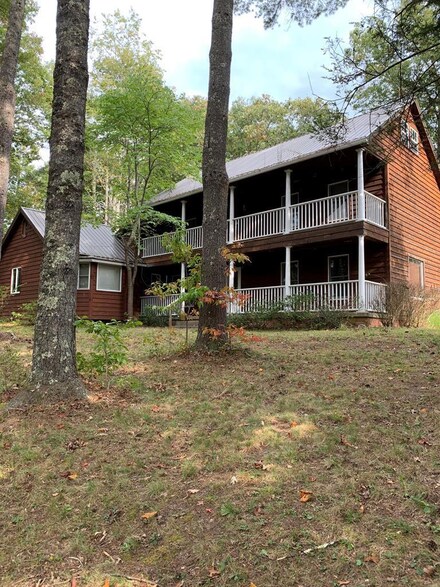 746 Stovall Ridge Rd, Camp Creek, WV 25820