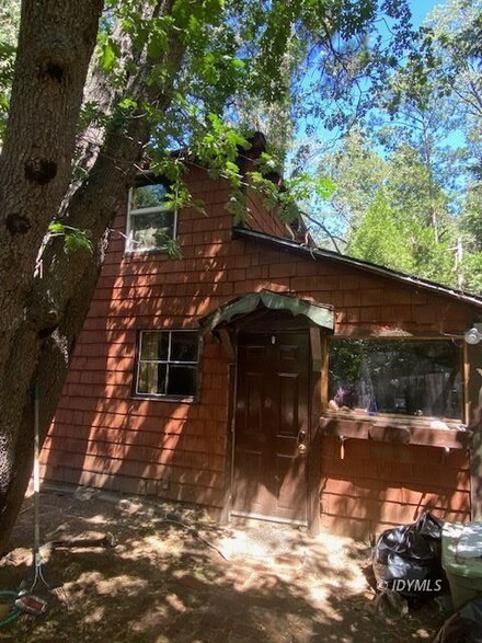 25980 Hemstreet Place, Idyllwild-Pine Cove, CA 92549