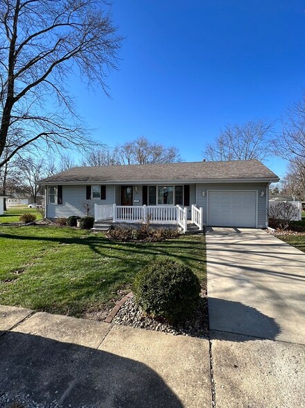 510 N Hartwell St, Gilman, IL 60938