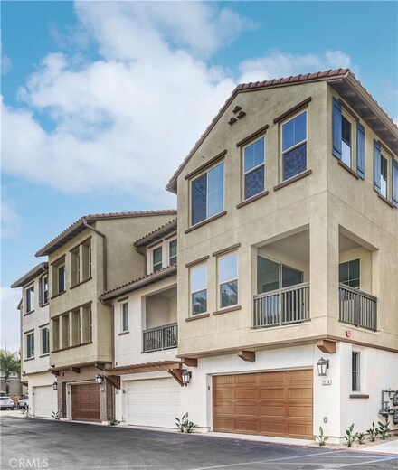 7276 Crystal Dr, Huntington Beach, CA 92648