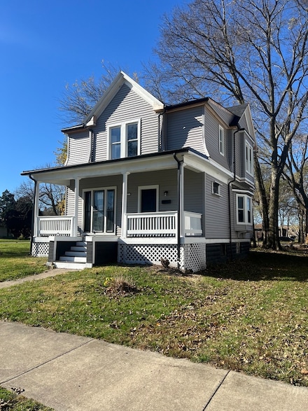 217 N Greenwood Ave, Kankakee, IL 60901