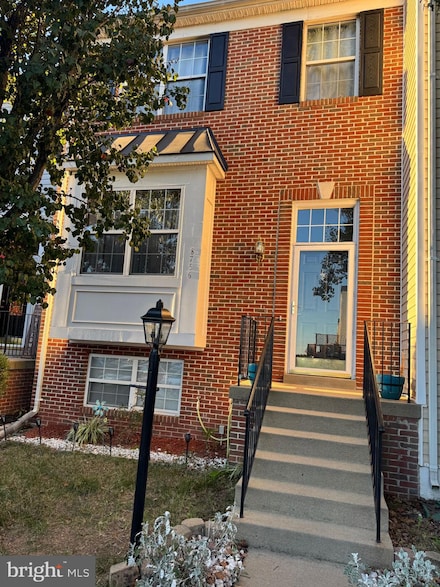 8756 Dunstable Loop, Bristow, VA 20136