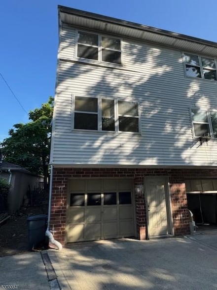 293 Paterson Ave, Paterson, NJ 07502