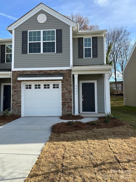 8045 Murray Branch Dr, Charlotte, NC 28216