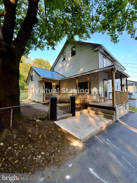 52 Hillcrest Rd, Schuylkill Haven, PA 17972