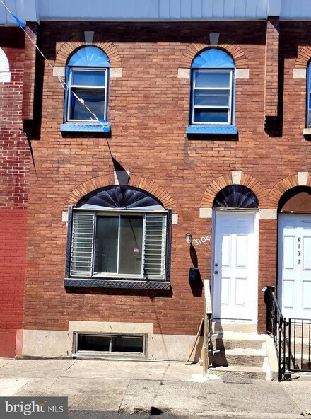 3104 Hartville St, Philadelphia, PA 19134