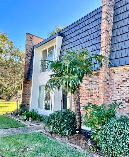 527 Front Beach Dr Unit 78, Ocean Springs, MS 39564